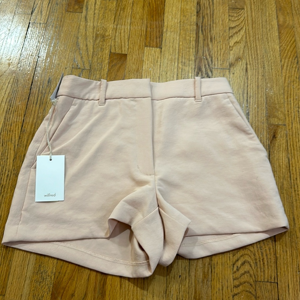 Wilfred Aritzia Pink Shorts